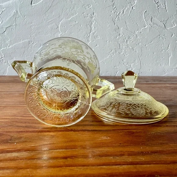 Hazel Atlas Florentine Yellow Depression Glass | Creamer & Sugar Bowl Set - Picture 4 of 12